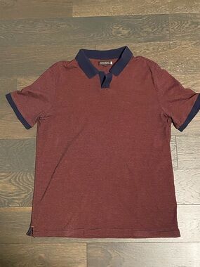 Banana Republic Maroon Polo with Navy Collar